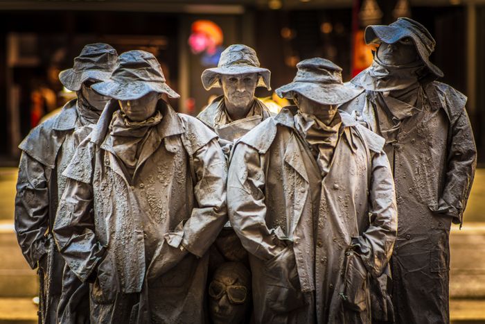 First RF Mount Lens MF 85mm F1.4 RF